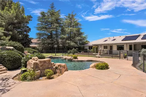 Exterior - 13331 Waco Dr, Apple Valley, CA 92308 photo 18 of 19