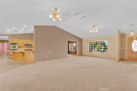 Living - 13331 Waco Dr, Apple Valley, CA 92308 photo 3 of 5