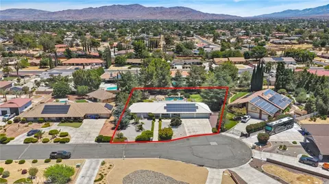 View/Area - 13331 Waco Dr, Apple Valley, CA 92308 photo 6 of 7