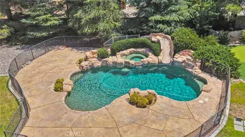 Exterior - 13331 Waco Dr, Apple Valley, CA 92308 photo 19 of 19