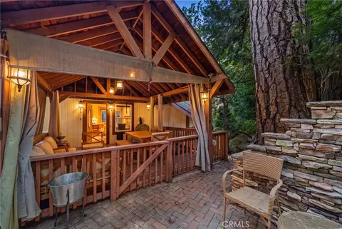 Exterior - 24599 Geneva Dr, Crestline, CA 92325 photo 3 of 15