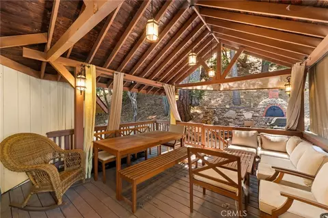 Exterior - 24599 Geneva Dr, Crestline, CA 92325 photo 7 of 15
