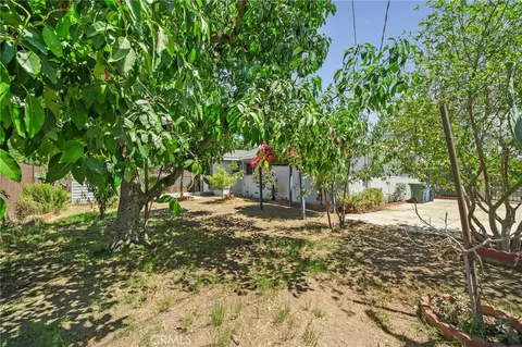 Exterior - 184 E Grant, Rialto, CA 92376 photo 5 of 6