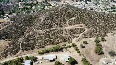 1 Wickerd Rd, Menifee, CA 92584 photo 32
