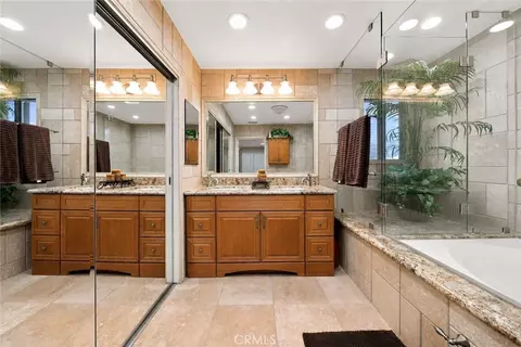 Bath - 326 E I St, Ontario, CA 91764 photo 3 of 5
