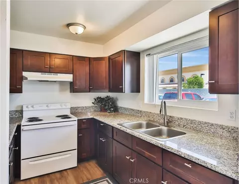 Kitchen - 46595 Vargas Rd, Indio, CA 92201 photo 4 of 4