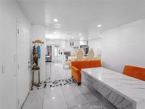 Entry Way - 6958 37th St, Riverside, CA 92509 photo 1 of 2
