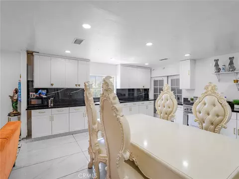 Dining - 6958 37th St, Riverside, CA 92509 photo 2 of 3