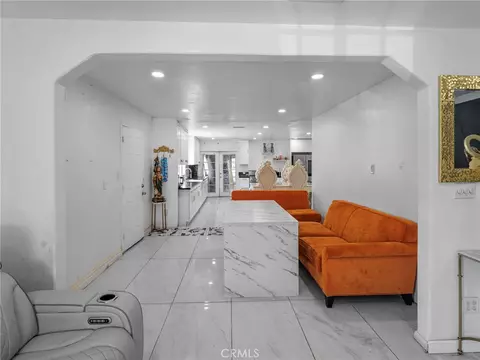 Entry Way - 6958 37th St, Riverside, CA 92509 photo 2 of 2