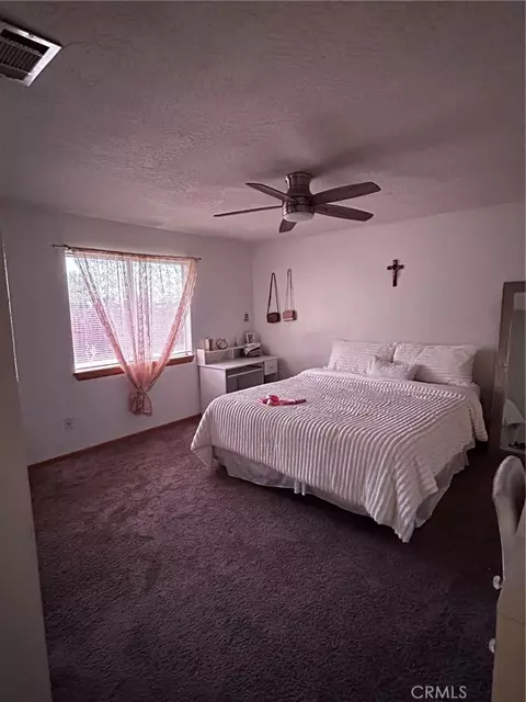 Bedroom - 14168 Tu Su, Apple Valley, CA 92307 photo 2 of 4