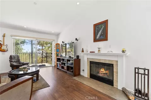 Living - 2054 Slippery Elm, Wrightwood, CA 92397 photo 1 of 4