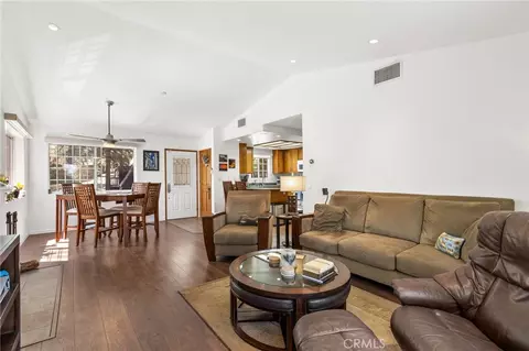 Living - 2054 Slippery Elm, Wrightwood, CA 92397 photo 3 of 4