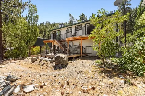 Exterior - 2054 Slippery Elm, Wrightwood, CA 92397 photo 6 of 9