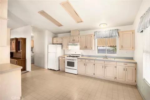 929 E Foothill #106, Upland, CA 91786 photo 14