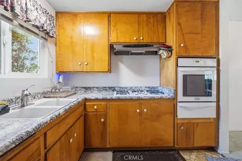 Kitchen - 8511 Avalon Ct, Rancho Cucamonga, CA 91701 photo 3 of 3