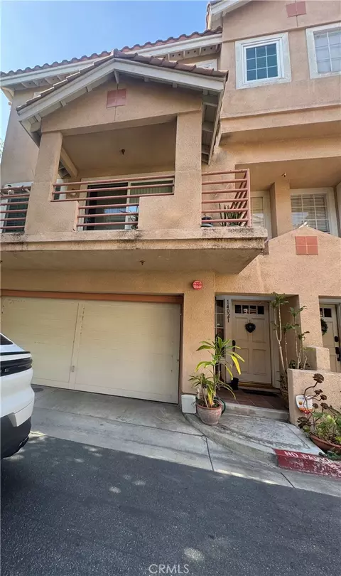 14021 Lemoli, Hawthorne, CA 90250