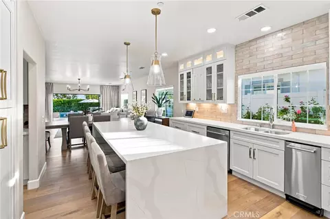 Kitchen - 186 W 20th, Upland, CA 91784 photo 3 of 4