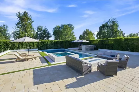 Exterior - 186 W 20th, Upland, CA 91784 photo 6 of 6