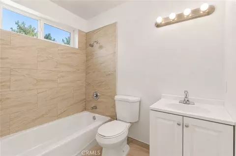 Bath - 40912 169th E, Lancaster, CA 93535 photo 3 of 3