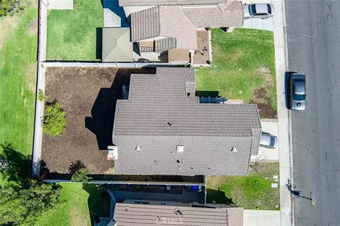 View/Area - 13562 Sutter Ct, Fontana, CA 92336 photo 1 of 2