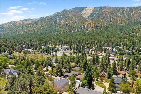 View/Area - 1102 Rivera Dr, Wrightwood, CA 92397 photo 1 of 2