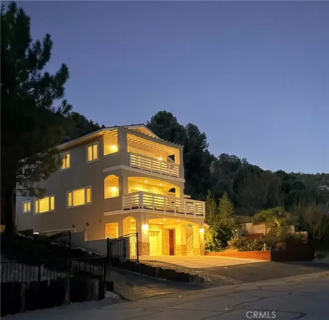 Exterior - 1102 Rivera Dr, Wrightwood, CA 92397 photo 3 of 18