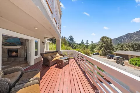 Exterior - 1102 Rivera Dr, Wrightwood, CA 92397 photo 8 of 18