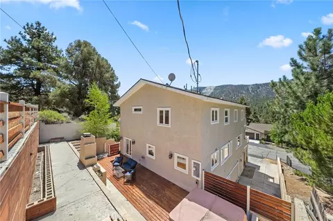 Exterior - 1102 Rivera Dr, Wrightwood, CA 92397 photo 12 of 18