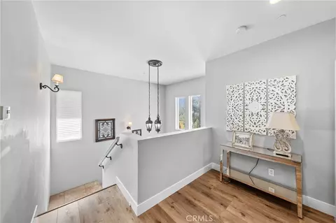 Entry Way - 1102 Rivera Dr, Wrightwood, CA 92397 photo 7 of 11