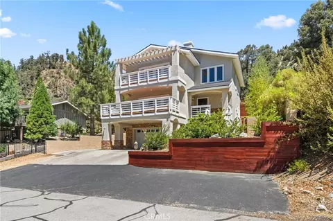 Exterior - 1102 Rivera Dr, Wrightwood, CA 92397 photo 2 of 18