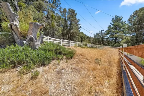 Exterior - 1102 Rivera Dr, Wrightwood, CA 92397 photo 13 of 18
