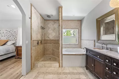 Bath - 1102 Rivera Dr, Wrightwood, CA 92397 photo 3 of 6