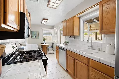 Kitchen - 323 El Sur St, Monrovia, CA 91016 photo 3 of 3