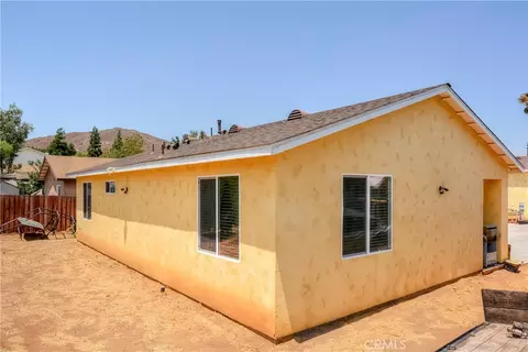 Exterior - 4320 Ambs Dr, Riverside, CA 92505 photo 10 of 16