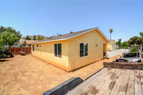 Exterior - 4320 Ambs Dr, Riverside, CA 92505 photo 8 of 16