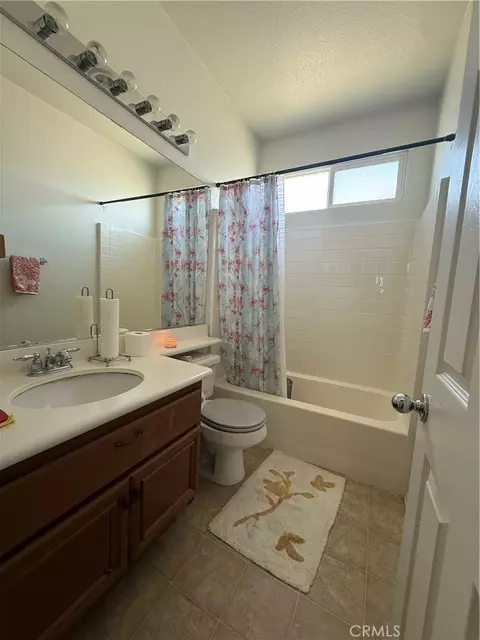 Bath - 1592 Flora, Beaumont, CA 92223 photo 1 of 5