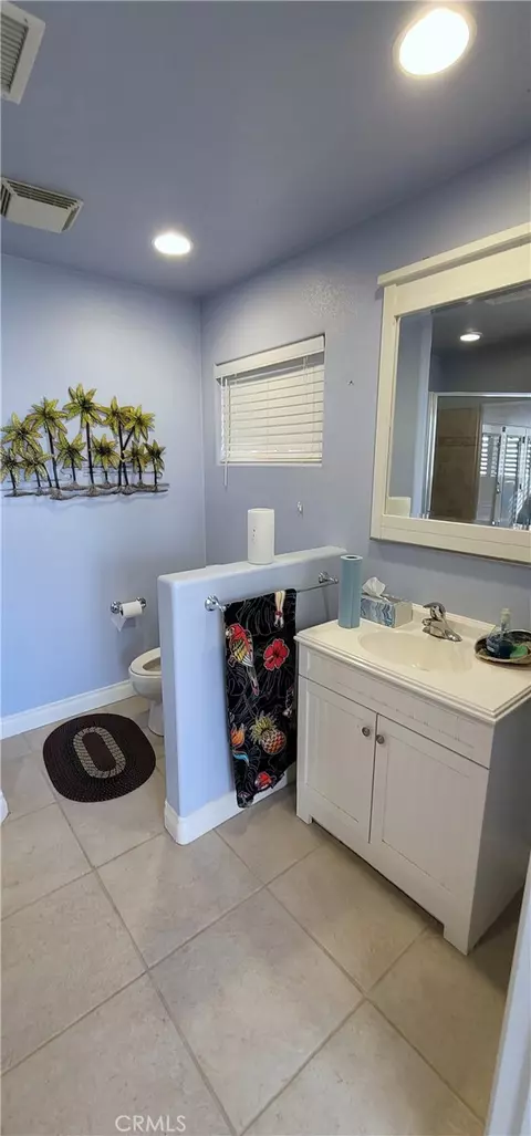 Bath - 923 Union St, Beaumont, CA 92223 photo 6 of 6