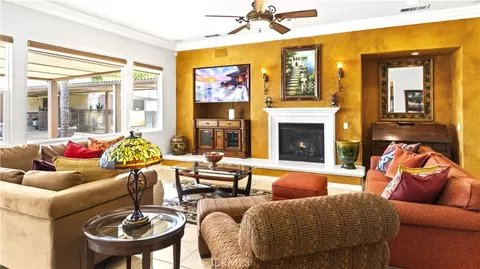 Living - 923 Union St, Beaumont, CA 92223 photo 1 of 4