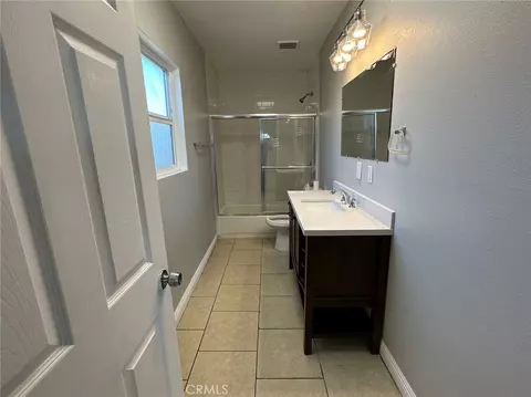 Bath - 939 E D St, Ontario, CA 91764 photo 3 of 4