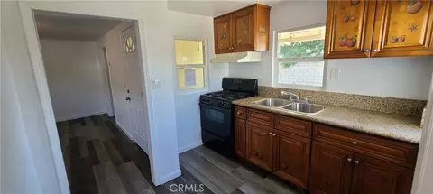 Entry Way - 939 E D St, Ontario, CA 91764 photo 2 of 2
