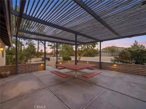 Exterior - 16239 Chippewa, Apple Valley, CA 92307 photo 20 of 22