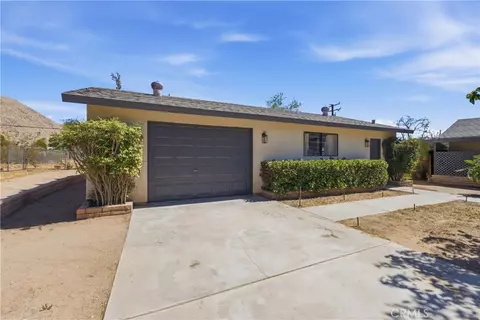 Exterior - 16239 Chippewa, Apple Valley, CA 92307 photo 10 of 22