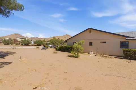 Exterior - 16239 Chippewa, Apple Valley, CA 92307 photo 8 of 22