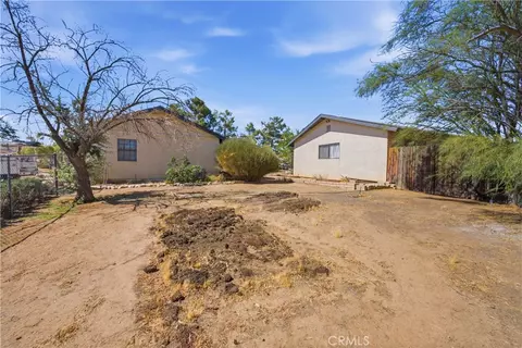 Exterior - 16239 Chippewa, Apple Valley, CA 92307 photo 14 of 22