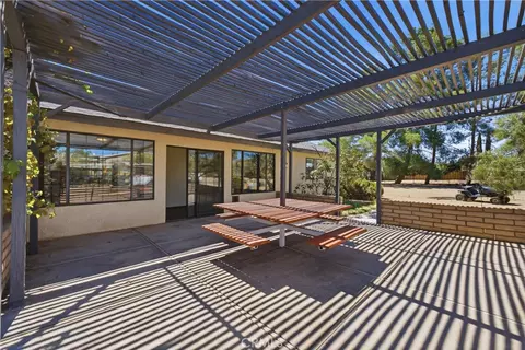 Exterior - 16239 Chippewa, Apple Valley, CA 92307 photo 5 of 22