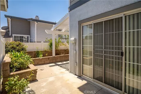 Exterior - 1064 Brookfield Pl, Glendora, CA 91741 photo 7 of 7