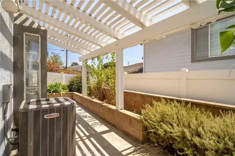 Exterior - 1064 Brookfield Pl, Glendora, CA 91741 photo 3 of 7