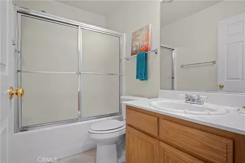Bath - 1064 Brookfield Pl, Glendora, CA 91741 photo 5 of 5