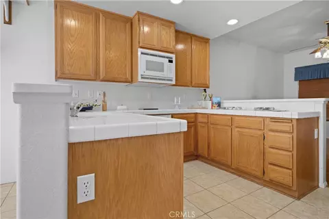 Kitchen - 1064 Brookfield Pl, Glendora, CA 91741 photo 1 of 3