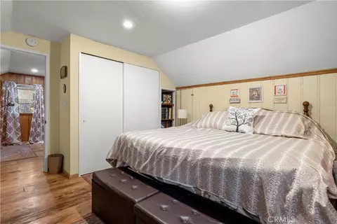 Bedroom - 964 Chateau Dr, Crestline, CA 92325 photo 3 of 3